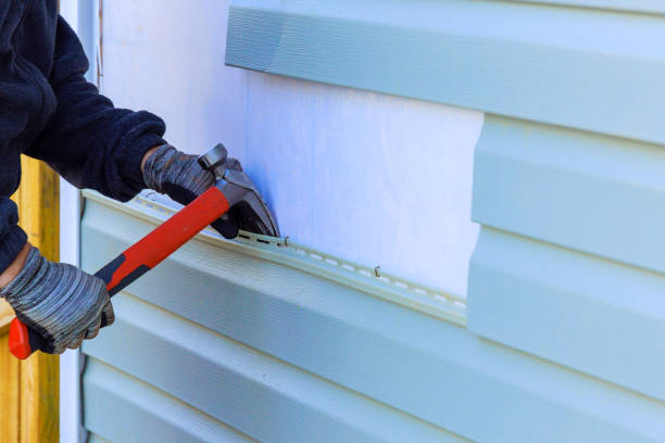 Reliable Emergency Siding Repair contractor in Lake Stevens, WA by Squared Siding
